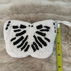 Vintage Black and White Beaded Coin Purse 4” wide x 3” tall